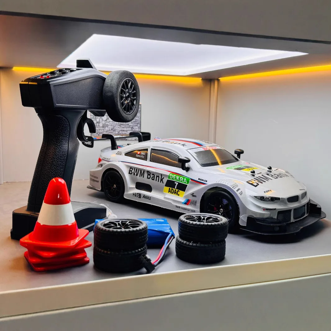 1:16 High Speed 4WD Drift RC Car Rechargeable Racing Car with LED Light System High Speed Racing Car - Image 4